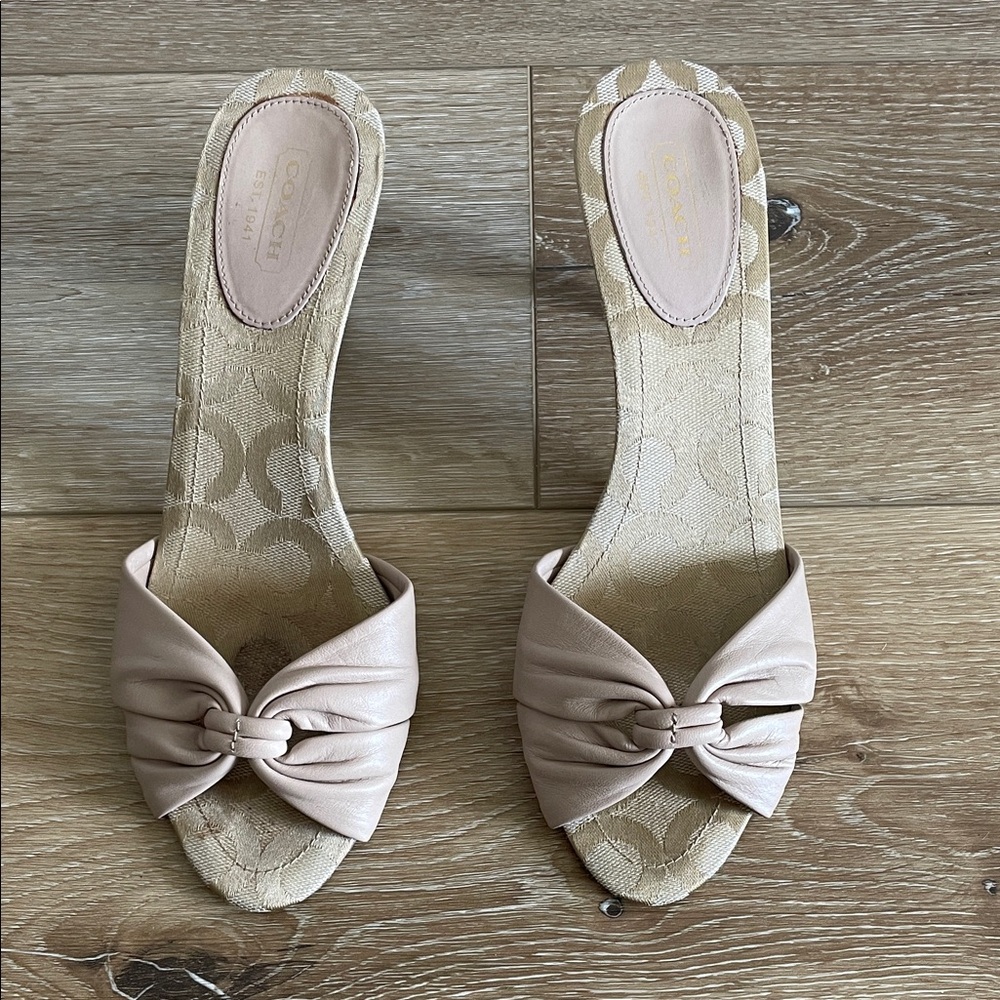 Coach Knot Leather Slide Mules 8B